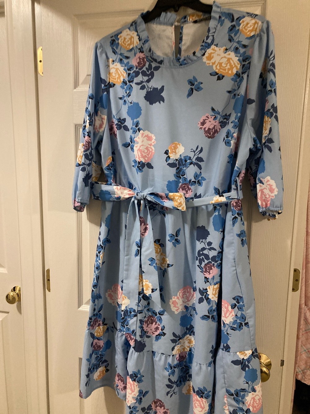 BloomChic Light Blue Floral Tie-Waist Dress (Only worn once) 💙
